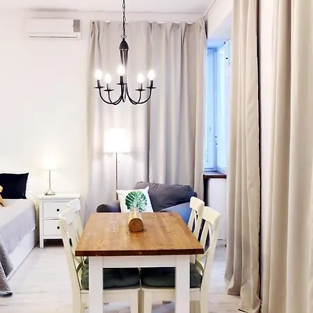 Vacaciones Towarowa Port Ii